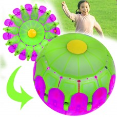 Летающий Плоский Мяч Трансформер 17х17 см с подсветкой и музыкой Blast Ball Disc для активного отдыха 97008B Зеленый Фиолетовый